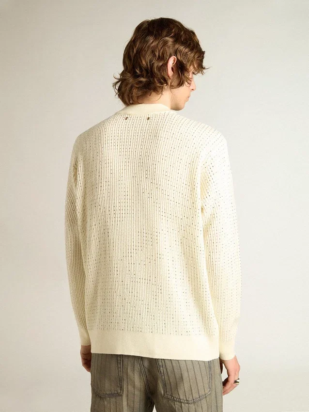 Suéter de cuello redondo para hombre en lana merino blanca con cristales por toda la prenda