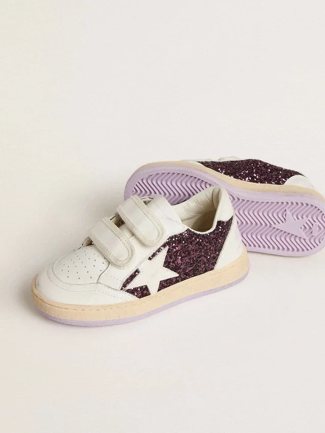 Teen Ball Star en purpurina morada con estrella de cuero blanco y lengüeta en el talón