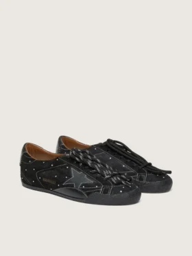 True-Star para hombre en gamuza negra con cristales Swarovski y estrella de cuero negro