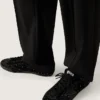 True-Star para hombre en gamuza negra con cristales Swarovski y estrella de cuero negro