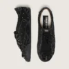 True-Star para hombre en gamuza negra con cristales Swarovski y estrella de cuero negro