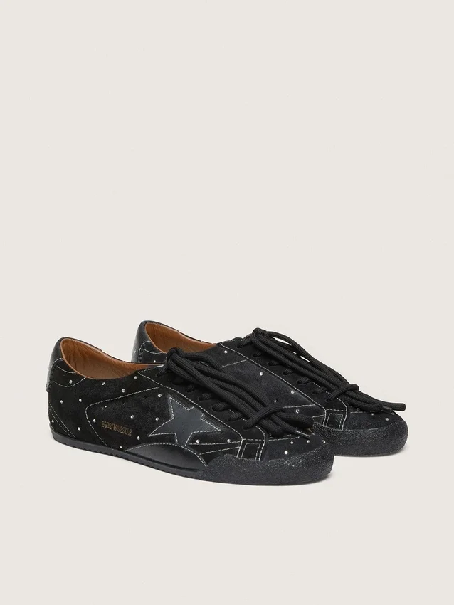 True-Star para hombre en gamuza negra con cristales Swarovski y estrella de cuero negro