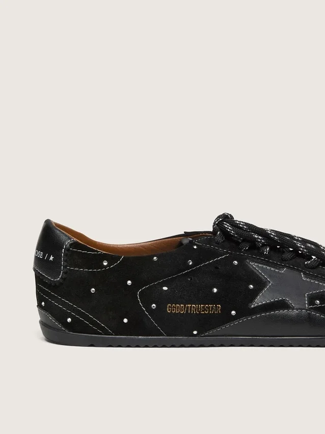 True-Star para hombre en gamuza negra con cristales Swarovski y estrella de cuero negro