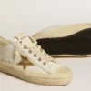 V-Star en cuero blanco con estrella de cuero metalizado dorado