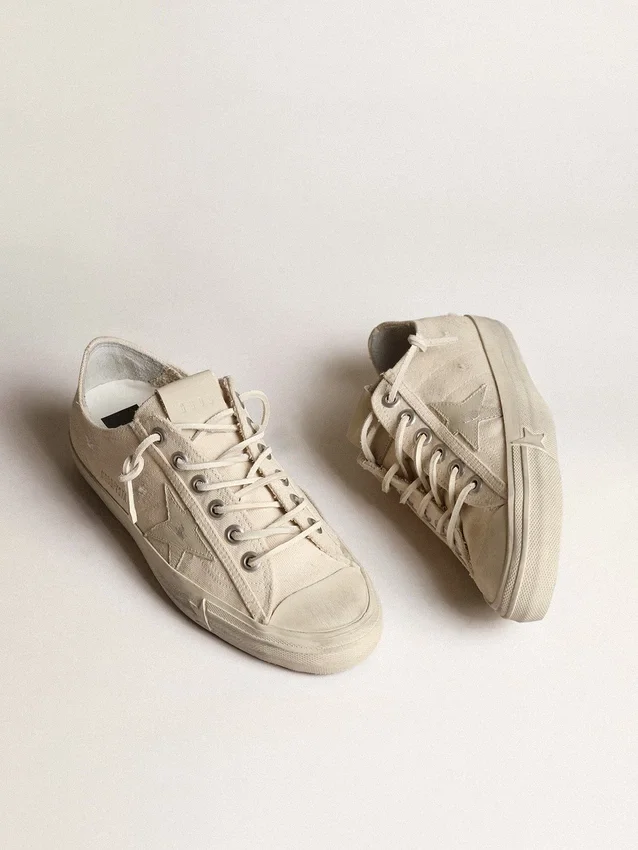 V-Star en lona color crema claro con estrella de cuero blanco lechoso