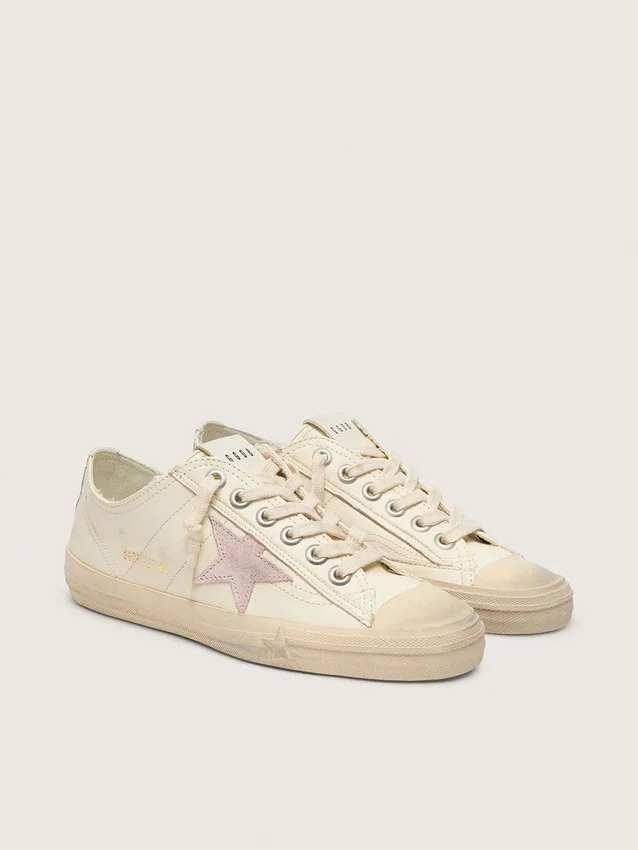 V-Star en piel napa beige con estrella de gamuza rosa antiguo