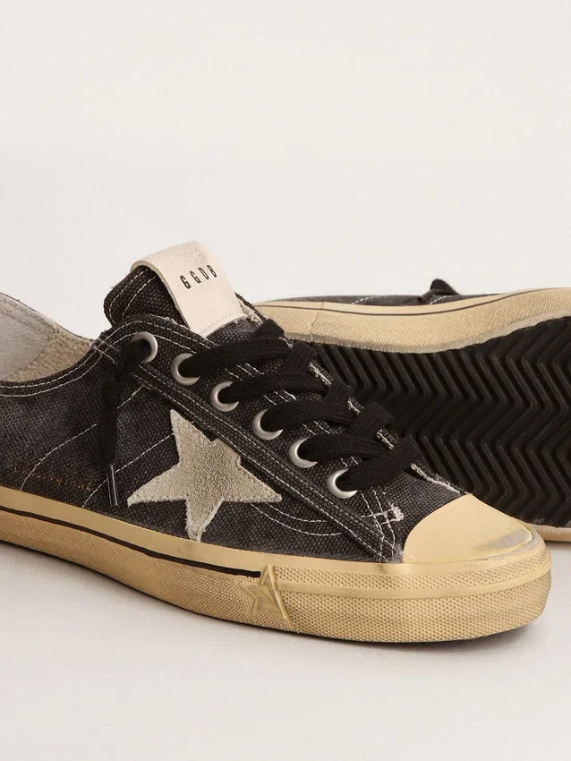 V-Star para hombre en lona negra con estrella y talón en gris hielo