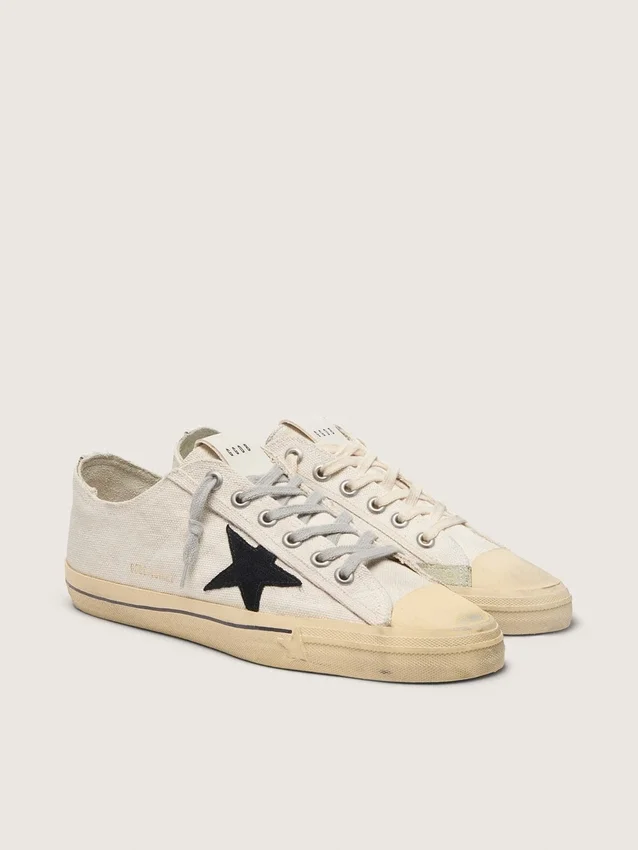 V-Star para mujer con estrella de gamuza negra y letras bordadas