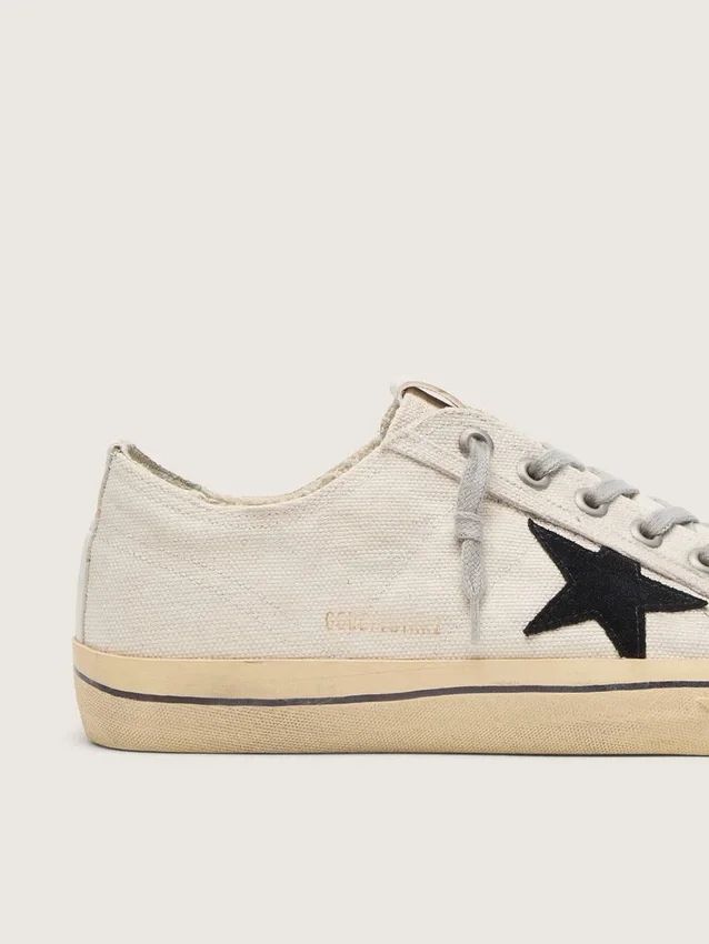 V-Star para mujer con estrella de gamuza negra y letras bordadas