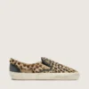 VCE Penstar para hombre en piel de potro con estampado de leopardo y lengüeta de talón de cuero negro