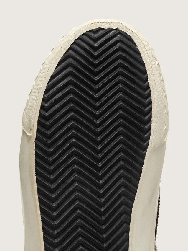 VCE Penstar para hombre en piel de potro con estampado de leopardo y lengüeta de talón de cuero negro
