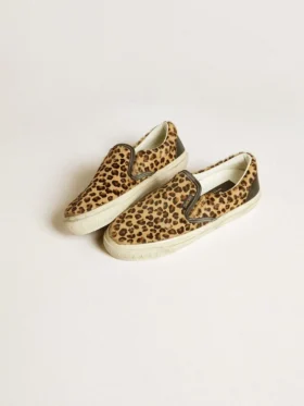 VCE Penstar para mujer en piel de potro con estampado de leopardo y lengüeta de talón de cuero negro