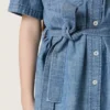 Vestido camisero de manga corta para niñas «Journey» en cambray de algodón azul claro con parche bordado