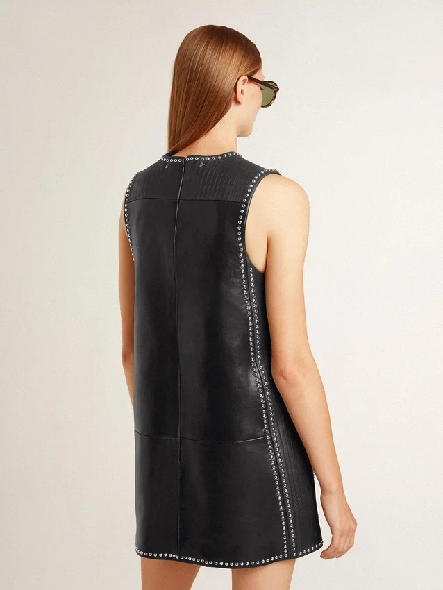 Vestido de piel napa negra para mujer con tachuelas