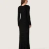 Vestido largo de mujer de malla negra con lentejuelas negras