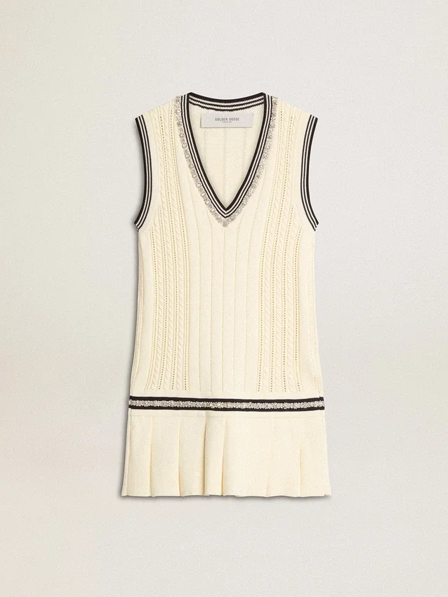 Vestido sin mangas de algodón blanco desgastado para mujer con ribetes azul oscuro y cristales
