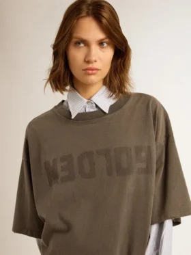 Vestido tipo camiseta gris para mujer con acabado desgastado