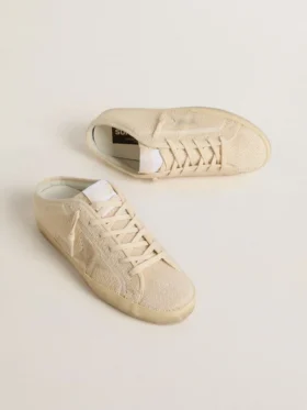 Zapatilla Super-Star Sabot para mujer en lona beige con abalorios bordados y estrella de gamuza beige