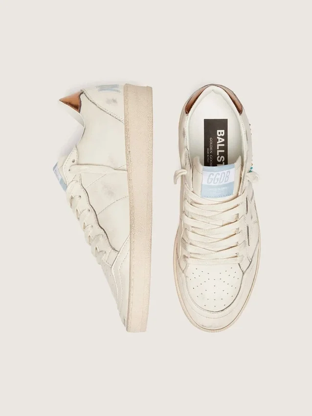 Zapatillas Ball Star para mujer en cuero color crema con estrella y cuentas tono sobre tono