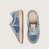 Young Ball Star en gamuza azul claro y azul denim con estrella de cuero blanco