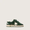 Zapatillas Ball Star para niños en gamuza verde bosque con estrella y lengüeta en el talón de cuero color crema