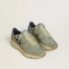Zapatillas de hombre con Running Sole en nylon y gamuza verde salvia con estrella negra estampada