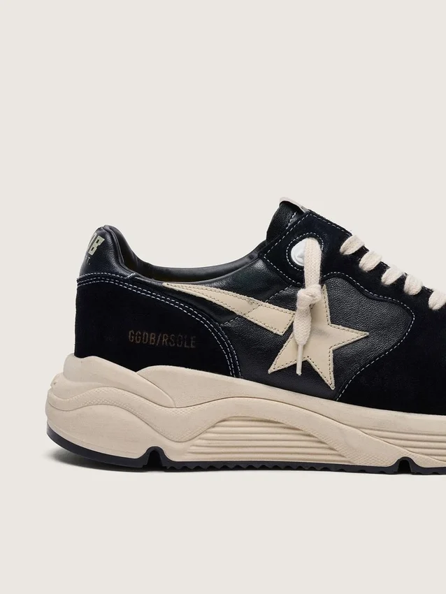 Zapatillas de hombre con Running Sole en piel napa y gamuza negras con una estrella blanca