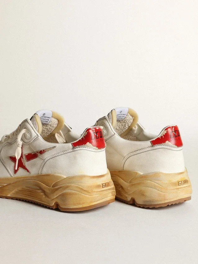 Zapatillas de hombre con Running Sole, estrella de cuero y lengüeta en el talón con estampado rojo