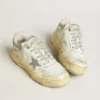 Zapatillas Forty2 para mujer en cuero blanco con cordones con cristales Swarovski y estrella de TPU gris