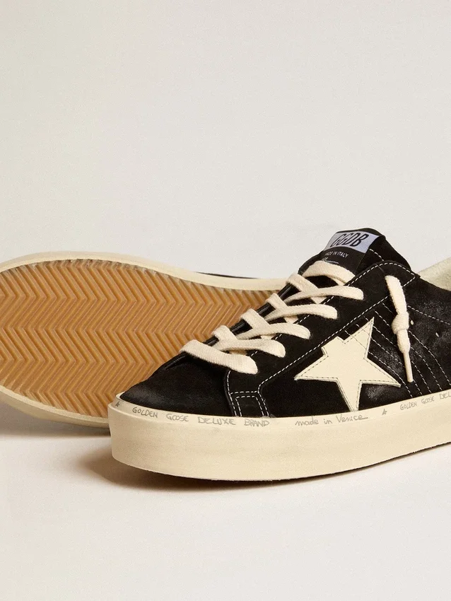 Zapatillas Hi Star para mujer en cuero negro con lengüeta del talón con purpurina plateada