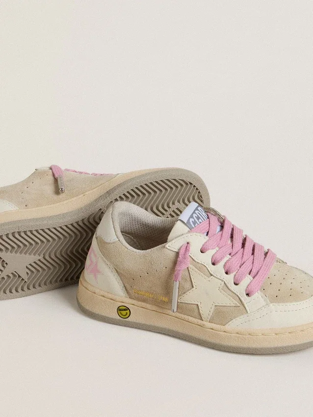 Zapatillas Junior Ball Star en gamuza perla con estrella de cuero y lengüeta en el talón