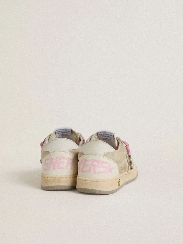 Zapatillas Junior Ball Star en gamuza perla con estrella de cuero y lengüeta en el talón