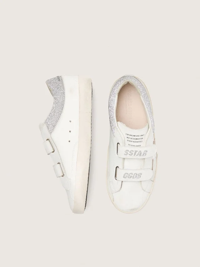 Zapatillas Young Old School en cuero blanco con estrella de cuero plateado metalizado e inserciones de cristales plateados