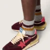 Zapatillas Marathon para hombre en malla y gamuza color burdeos con estrella rosa estampada