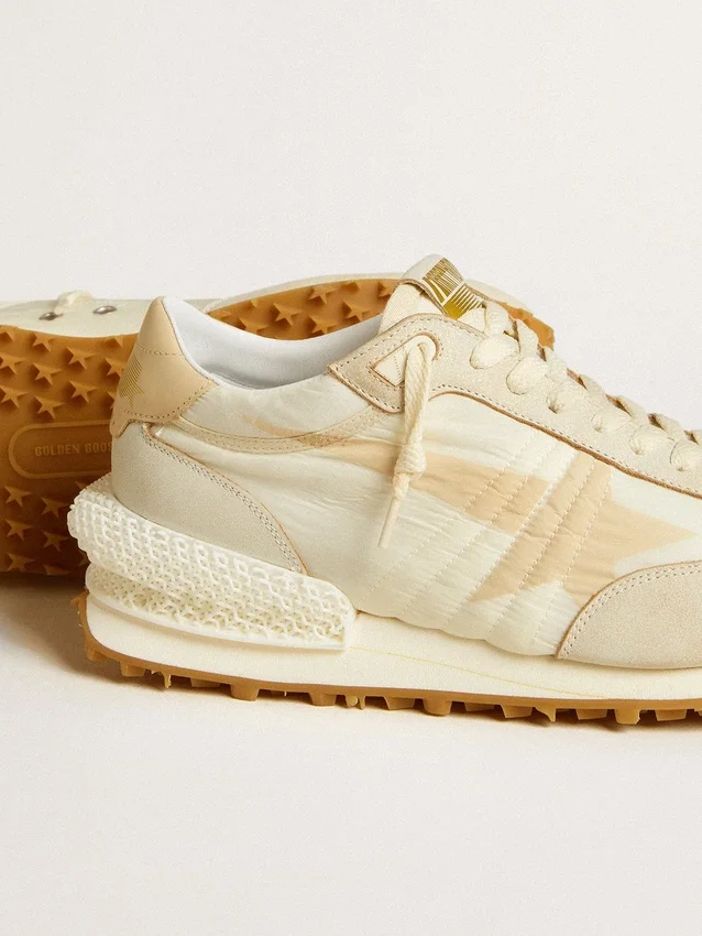 Zapatillas Marathon para hombre en nylon beige y cuero gris con estrella estampada en beige