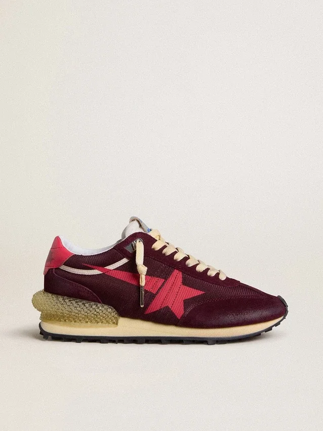 Zapatillas Marathon para hombre en malla y gamuza color burdeos con estrella rosa estampada