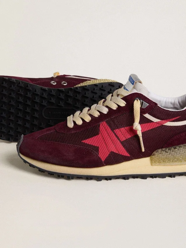 Zapatillas Marathon para hombre en malla y gamuza color burdeos con estrella rosa estampada