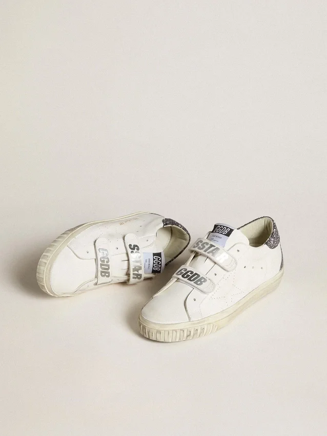 Zapatillas Old School de origen biológico con estrella perforada y lengüeta del talón con purpurina