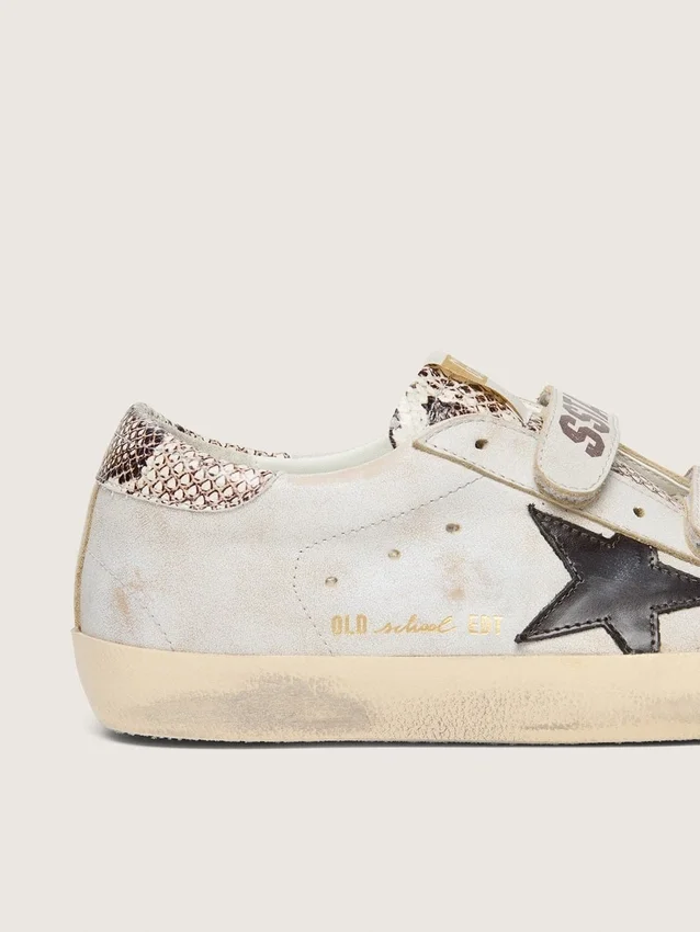 Zapatillas Old School para mujer en cuero blanco con estrella de cuero negro e inserciones con estampado de serpiente