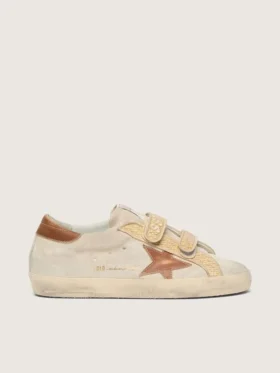 Zapatillas Old School para mujer en gamuza color perla con estrella de cuero rojo ladrillo y tira de rafia