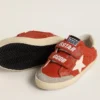 Zapatillas Old School para niños en napa naranja con estrella blanca y lengüeta del talón de cuero color crema