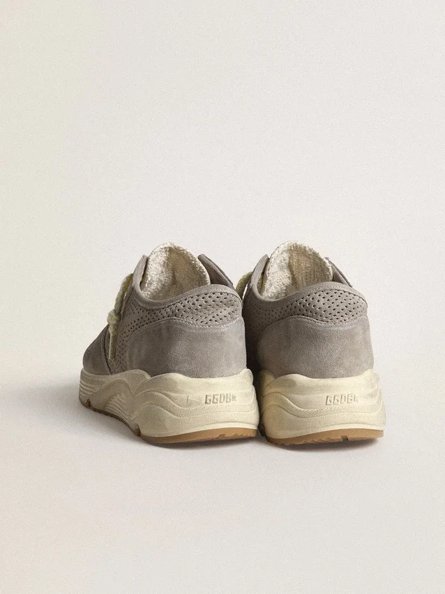 Zapatillas Running Sole para mujer en gamuza gris con estrella y lengüeta del talón de gamuza gris