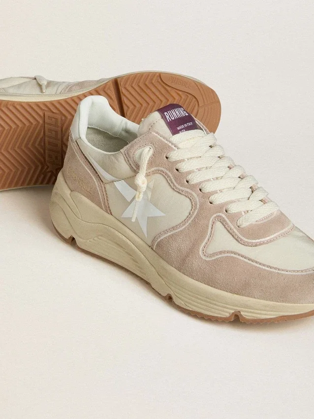 Zapatillas Running Sole para mujer en nylon y gamuza con estrella estampada en plateado y lengüeta de cuero en el talón