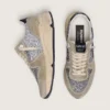 Zapatillas Running Sole para mujer en plateado brillante y gamuza gris paloma