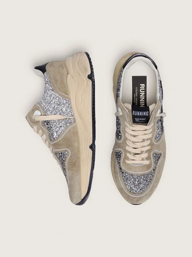 Zapatillas Running Sole para mujer en plateado brillante y gamuza gris paloma