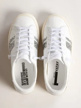 Zapatillas sostenibles Yatay Modelo 1B con parte superior blanca de origen biológico y purpurina reciclada plateada Y