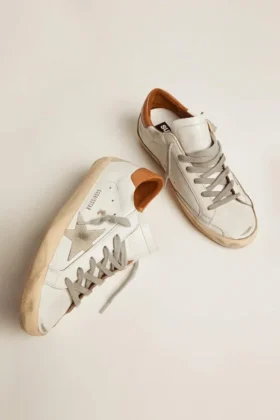 Zapatillas Super-Star para hombre con estrella de gamuza y lengüeta marrón en el talón