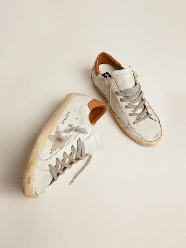 Zapatillas Super-Star para mujer con estrella de gamuza y lengüeta marrón en el talón