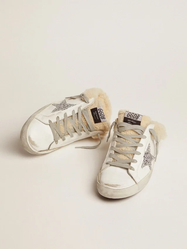 Zapatillas Super-Star Sabot para mujer en cuero blanco y forro de piel de oveja