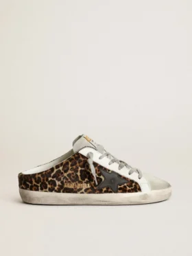 Zapatillas Super-Star Sabot para mujer en piel de potro con estampado de leopardo y estrella negra